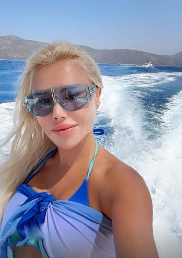 Küçük Ceylan değişimiyle şaşırttı: Milyonluk tekneyle tatil keyfi - Sayfa 4