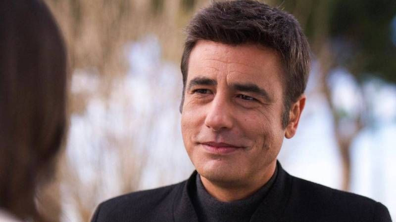 Taciz mesajları başını yaktı... Ünlü oyuncu yeni dizisinden apar topar kovuldu - Sayfa 1