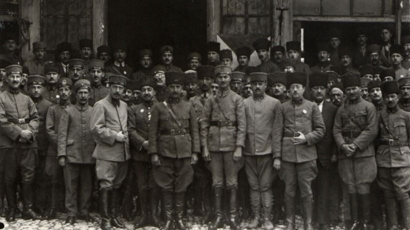 Kocatepe'den İzmir'e: Türk Milleti'nin bağımsızlık destanı - Sayfa 18