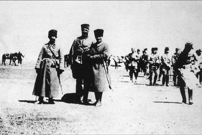 Kocatepe'den İzmir'e: Türk Milleti'nin bağımsızlık destanı - Sayfa 7