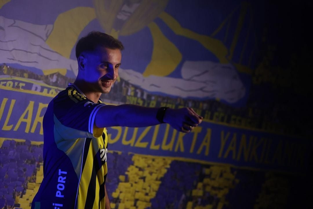 Kerem Aktürkoğlu resmen Fenerbahçe’de! ‘Yapman gerekeni yaptın’ - Sayfa 2