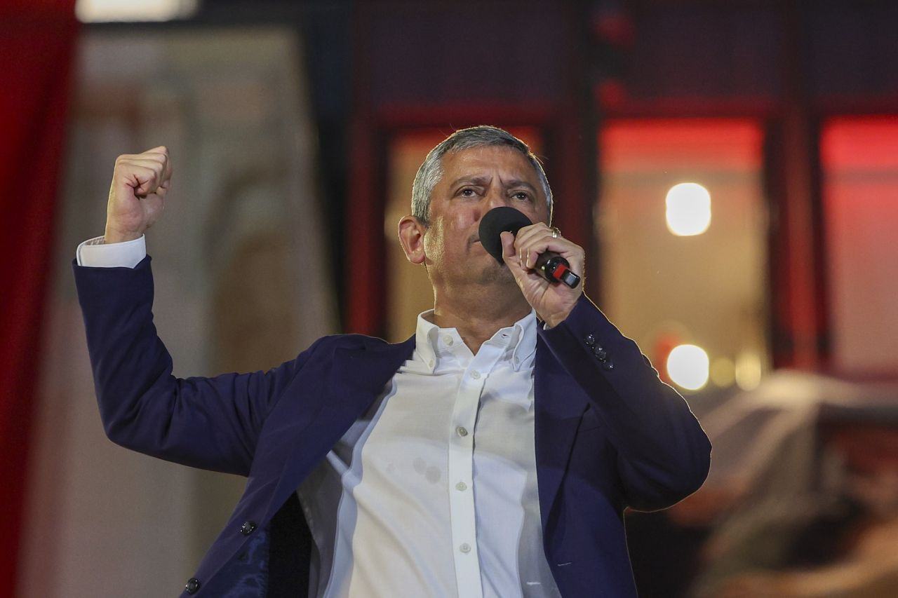 Özgür Özel'den istifa ve komisyon kararı! O iddialara dair flaş kulisler… - Sayfa 3