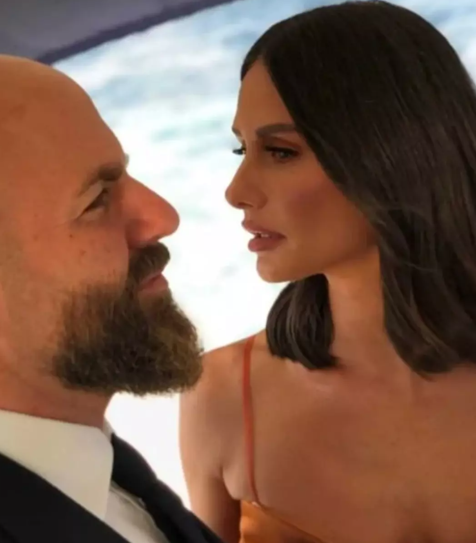 Yasemin Özilhan’ın yeni villasının kirası dudak uçuklattı! Lüks siteye taşınıyor… - Sayfa 13