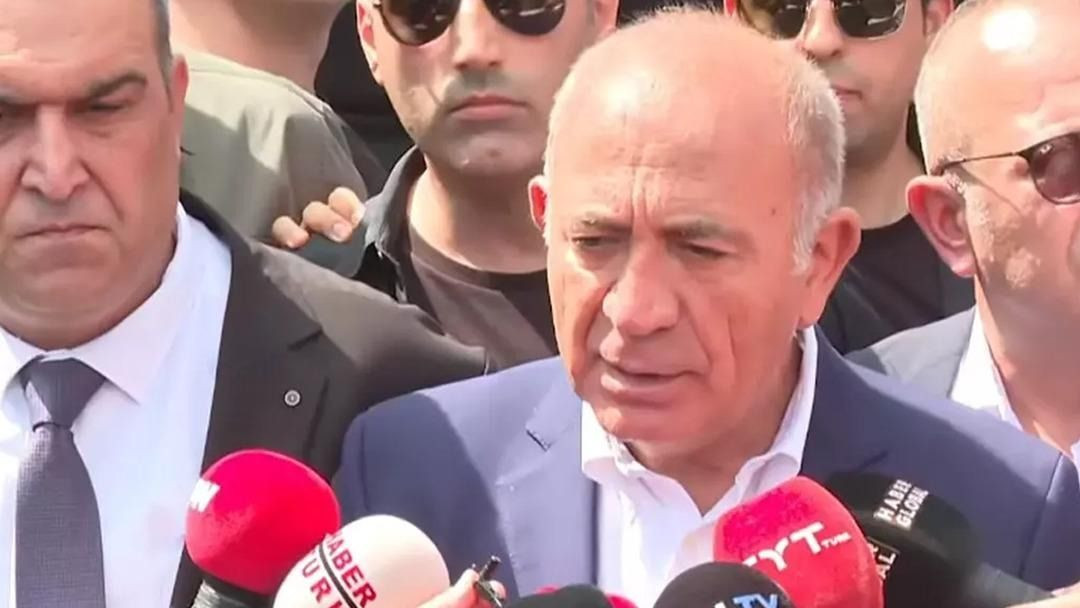 CHP İstanbul İl Başkanlığı'nda tarihi görüntü! Vekiller makam odasına barikat kurdu - Sayfa 2