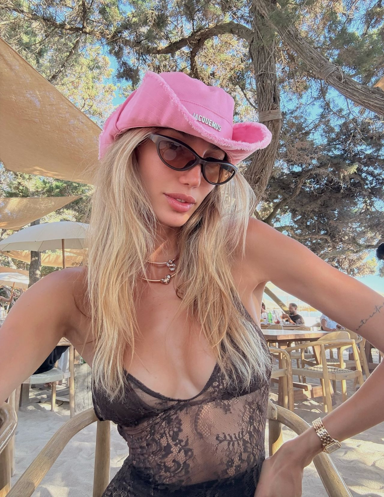 Şevval Şahin resmi hizmete mahsus araçla gecelerde - Sayfa 2