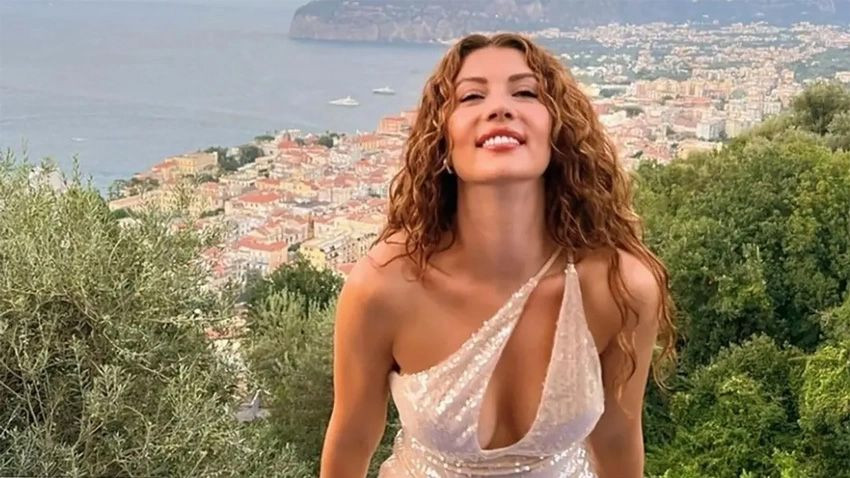 Burcu Özberk arkadaşlarına fena patladı! “Sürekli story atıp kafamızı şişirmeyin” - Sayfa 2