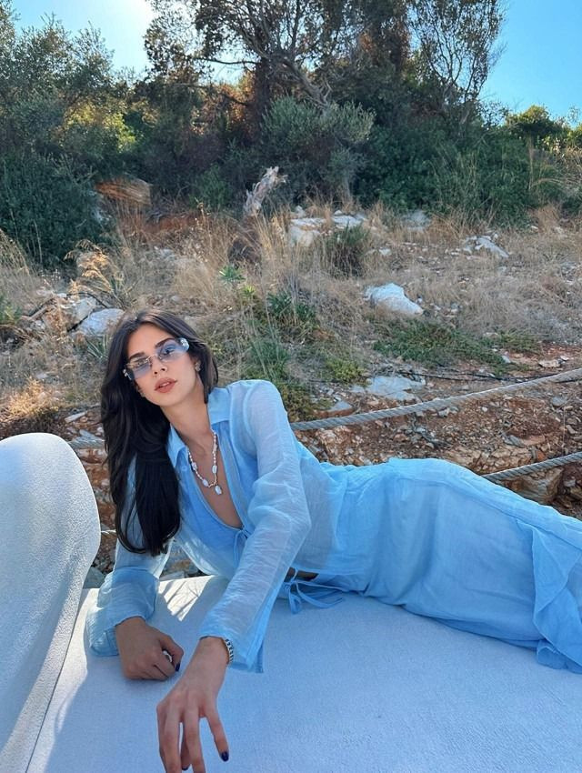 Deren Talu cesur pozlarıyla nefes kesti! Tek rakibi annesi Defne Samyeli - Sayfa 3