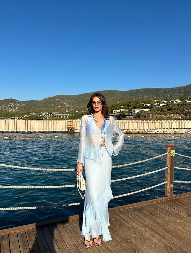 Deren Talu cesur pozlarıyla nefes kesti! Tek rakibi annesi Defne Samyeli - Sayfa 1