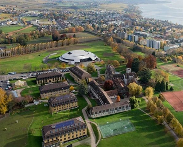 Türk sosyetesi, çocuklarını “Kralların Okulu”na gönderiyor! - Sayfa 2