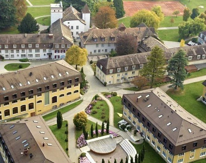 Türk sosyetesi, çocuklarını “Kralların Okulu”na gönderiyor! - Sayfa 3