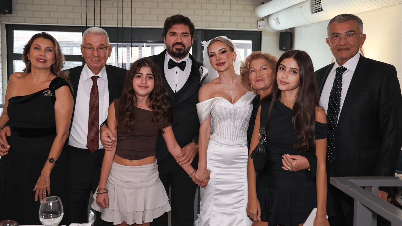 Rasim Ozan Kütahyalı evlendi! İşte ilk görüntü - Sayfa 4