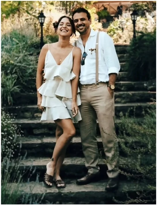 Seda Türkmen ve Ilgaz Giritlioğlu evlendi! Gelinlik yerine bakın ne giydi - Sayfa 1