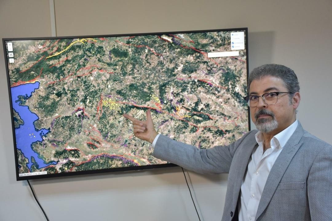 Prof. Dr. Sözbilir’den kritik uyarı: “Ölü faylar uyandı, deprem zinciri sürebilir” - Sayfa 2