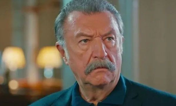 Usta oyuncudan Dilan Polat'a 'sanatçı' çıkışı! 'Mesleğin ne olduğunu anlıyor mu?' - Sayfa 4