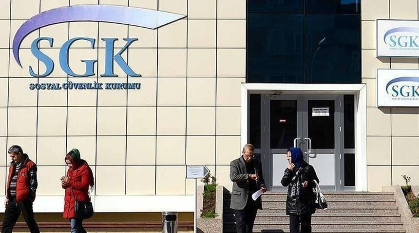 SGK'dan emeklilere tebligat şoku! 3 gün müddet verildi, maaşları faiziyle geri isteniyor - Sayfa 1