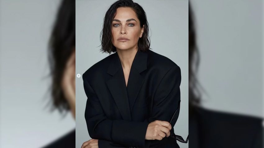 Hülya Avşar'dan radikal imaj değişikliği! Saçlarının son hali büyük beğeni topladı - Sayfa 4