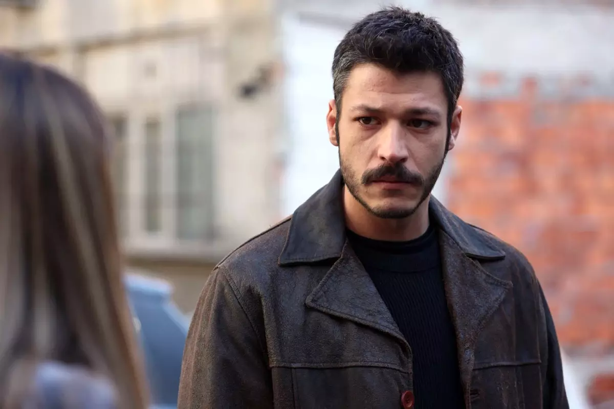 Çok sayıda ünlü isme şafak vakti operasyon! Hadise, İrem Derici, Demet Evgar… - Sayfa 5