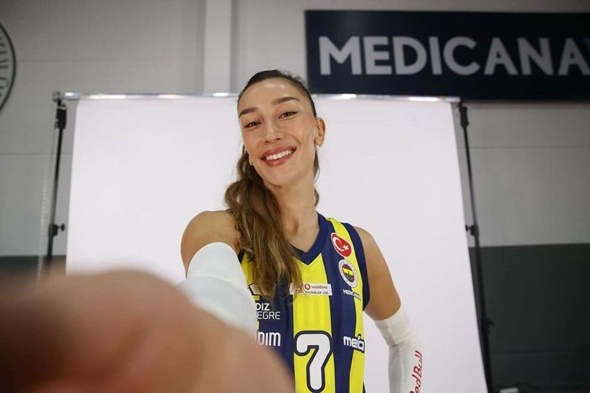 Sultanlar arasında polemik!! Neslihan Demir’den Baladın’a zehir zemberek sözler! - Sayfa 2