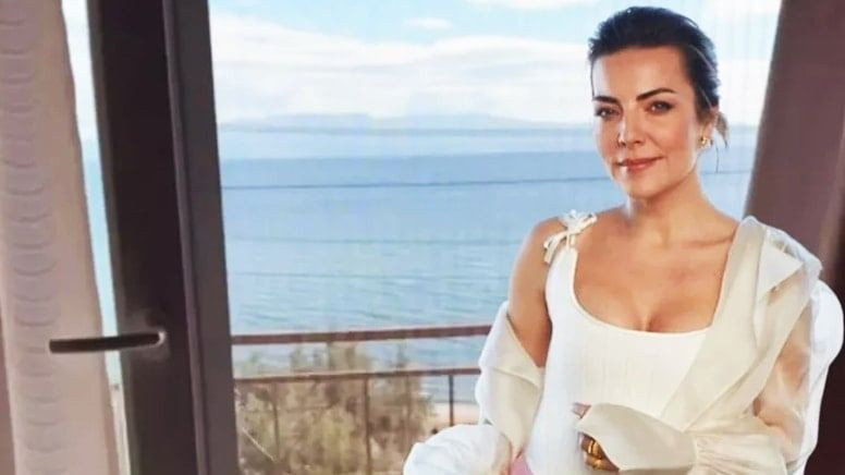 Deprem korkusu ünlü oyuncuyu evinden etti! “Maalesef fay hattı üzerinde” - Sayfa 1