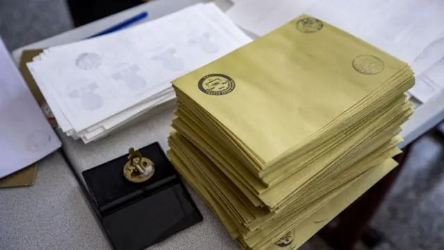 Dengeler değişiyor! Siyasetin nabzı bu ankette... DEM Parti'den dikkat çeken değişim - Sayfa 1