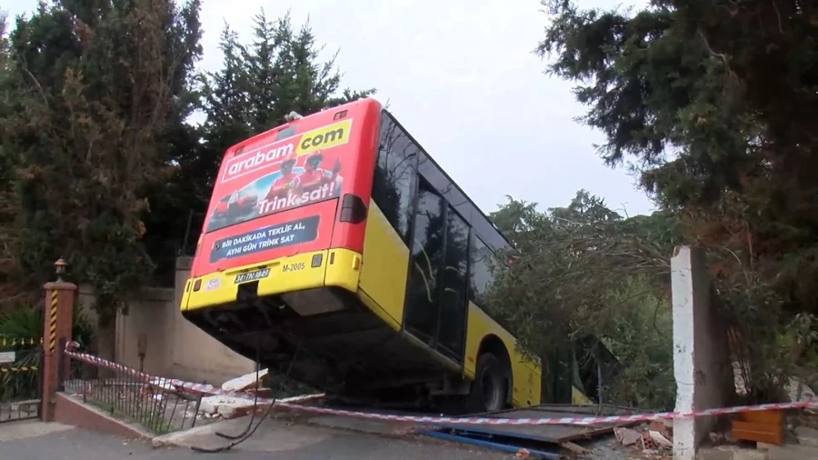 Üsküdar'da İETT'nin korkunç kazası! - Sayfa 2