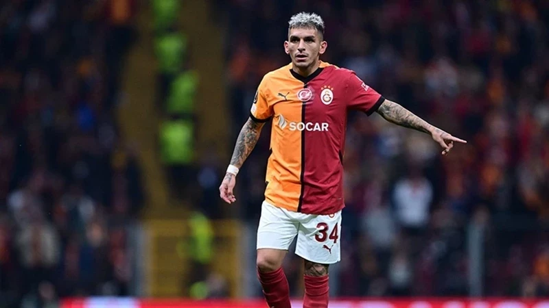 Galatasaray’ın yıldız oyuncusu Torreira gönlünü hangi güzele kaptırdı? - Sayfa 2