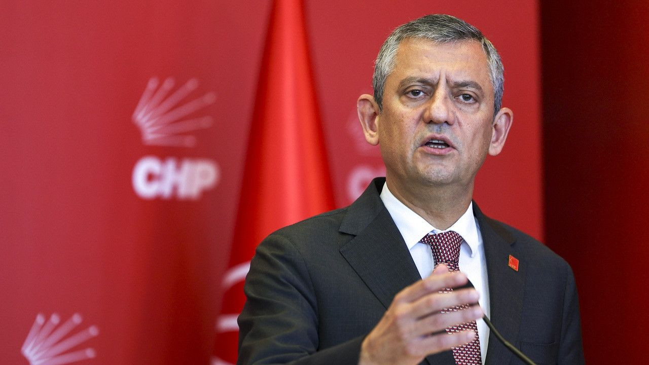 Özgür Özel’in masasındaki anket ortaya çıktı! CHP’nin oy oranını ilan etti… - Sayfa 2