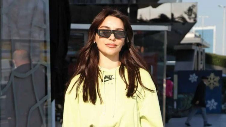 Ünlü oyuncudan estetik iddialarına nokta koyan poz! İkizini görenler şaşkına döndü - Sayfa 2