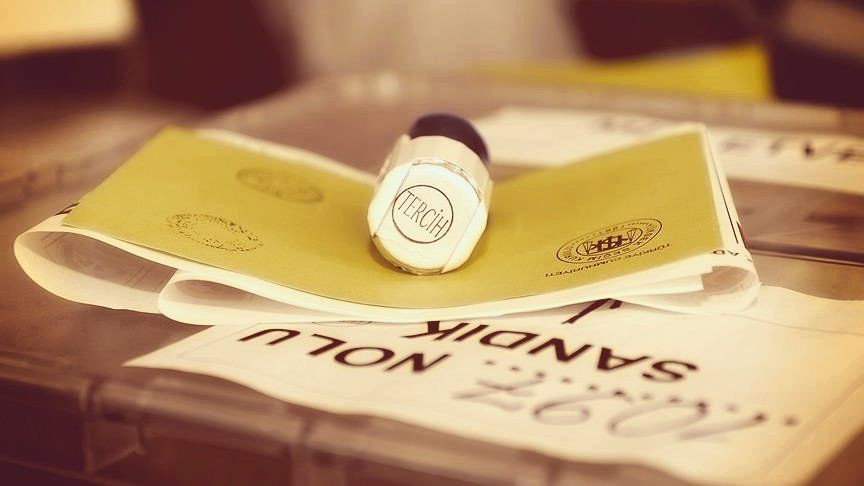 Cumhur İttifakı’nda alarm zilleri... Erdoğan ve Bahçeli'nin masalarındaki flaş anket! - Sayfa 2