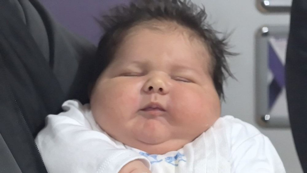 Türkiye bu bebeği konuşuyor! Ali Atilla bebek, 6 kilo 150 gram olarak dünyaya geldi - Sayfa 2