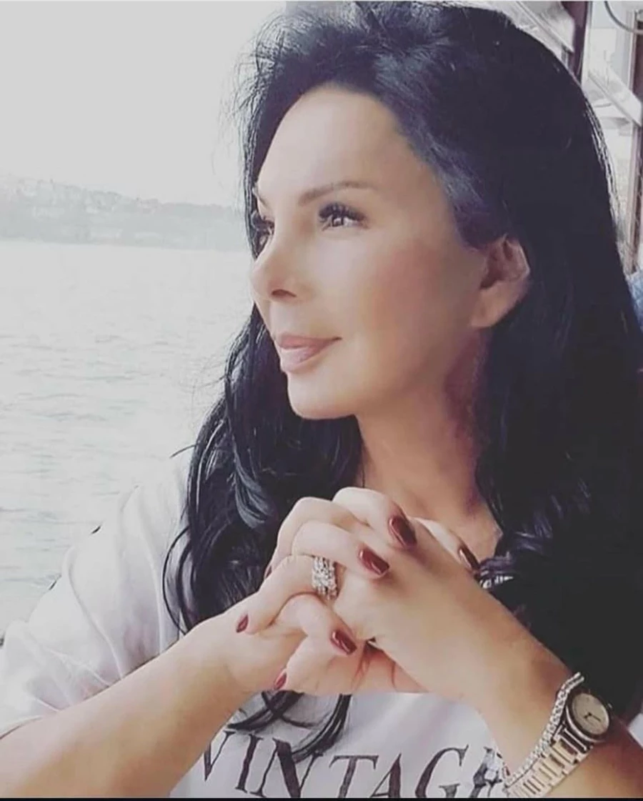 Usta oyuncu Neşe Aksoy'a acı veda! Son yolculuğuna uğurlandı - Sayfa 2