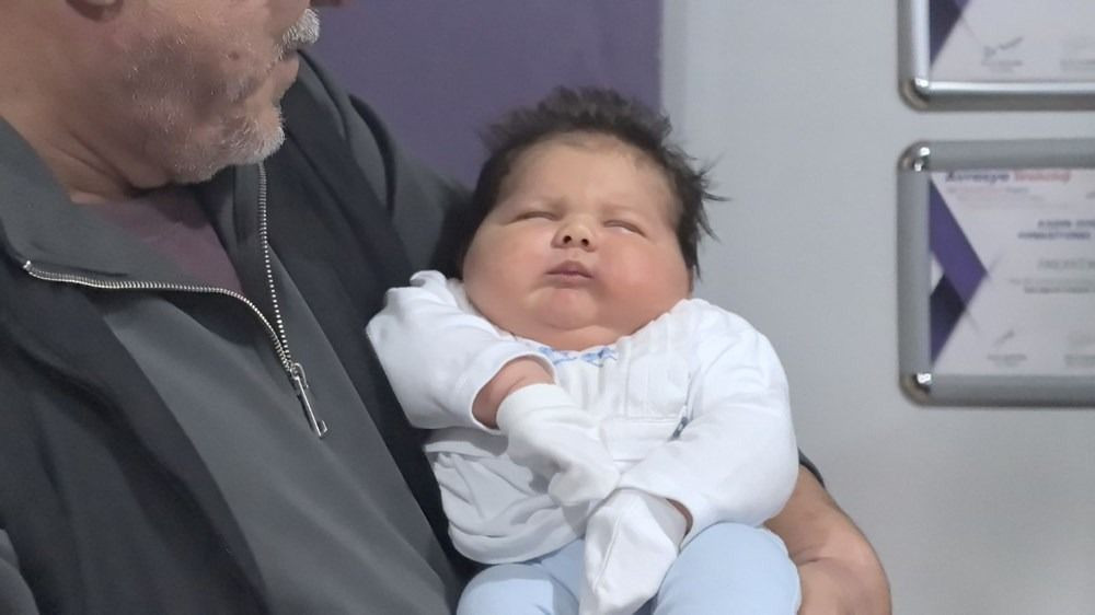 Türkiye bu bebeği konuşuyor! Ali Atilla bebek, 6 kilo 150 gram olarak dünyaya geldi - Sayfa 4