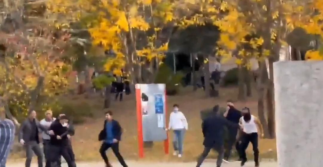 Hacettepe Üniversitesi'nde dehşet anları! Ellerinde pala yüzlerinde maske... - Sayfa 2