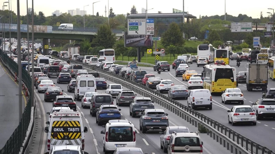 Yürürlüğe girmesi bekleniyordu: Trafik cezalarını artıran yeni yasa askıya alındı - Sayfa 2