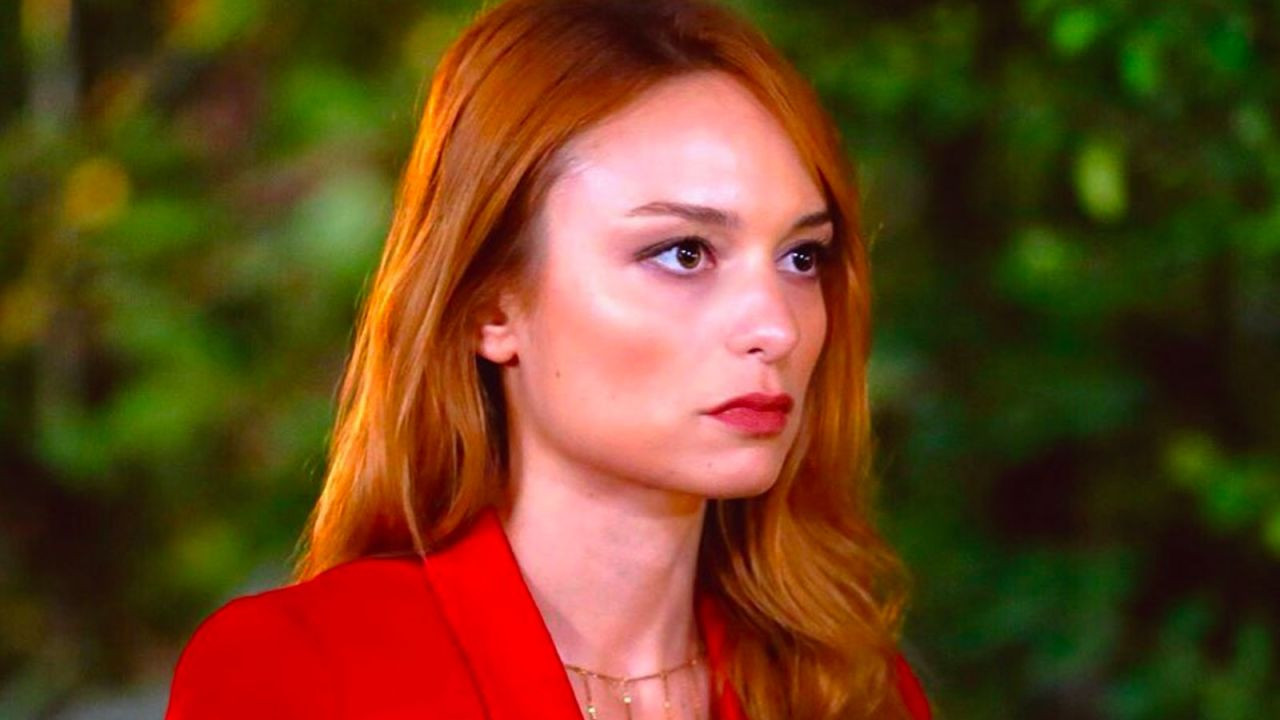 Ünlü oyuncu Nilperi Şahinkaya’nın yeni sevgilisi ortaya çıktı - Sayfa 1