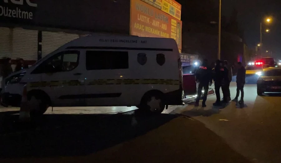 Büyükçekmece'de kanlı hesaplaşma! Arkadaşlarını silahla vurdu: Ölü ve yaralı var - Sayfa 4