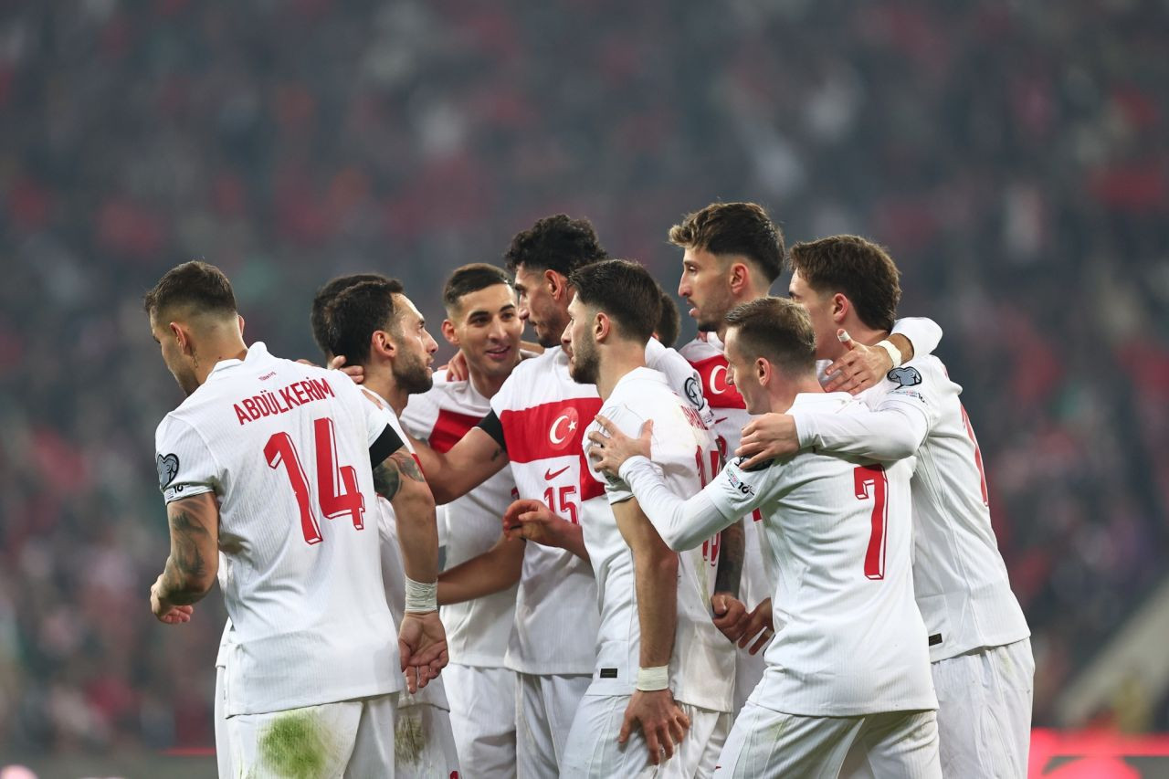 15 Kasım Cumartesi reyting sonuçları belli oldu! Milli maç zirvede, hangi yapım peşinde? - Sayfa 2