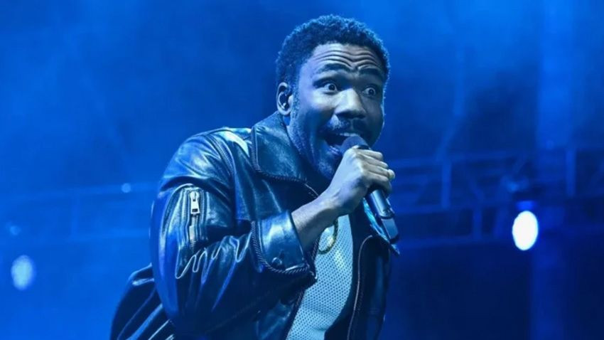 Ünlü şarkıcı kötü haberi duyurdu! Konser sırasında felç geçirdi - Sayfa 3