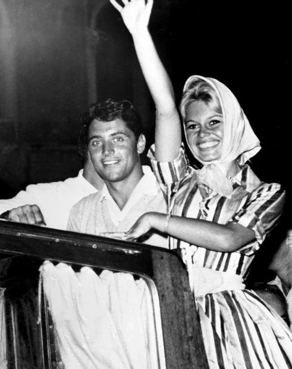 Ünlü oyuncu hastaneye kaldırıldı! - Sayfa 2