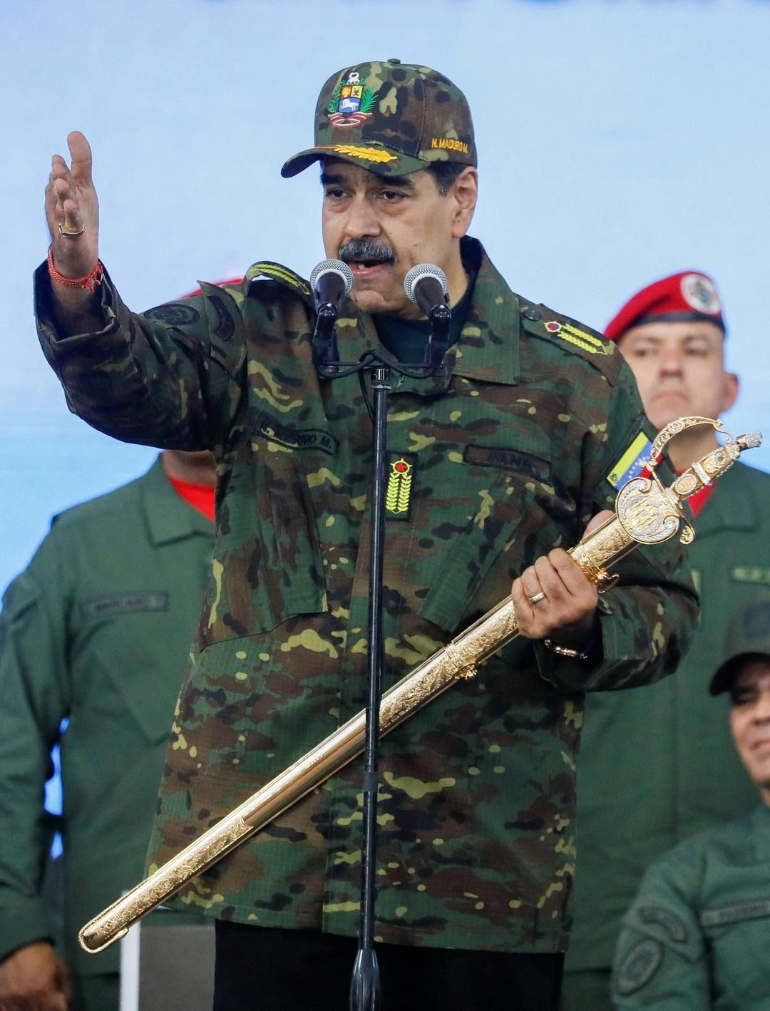 Savaş an meselesi! Maduro orduya talimat verdi! ABD uçak gemisi filolarını göndermişti - Sayfa 3