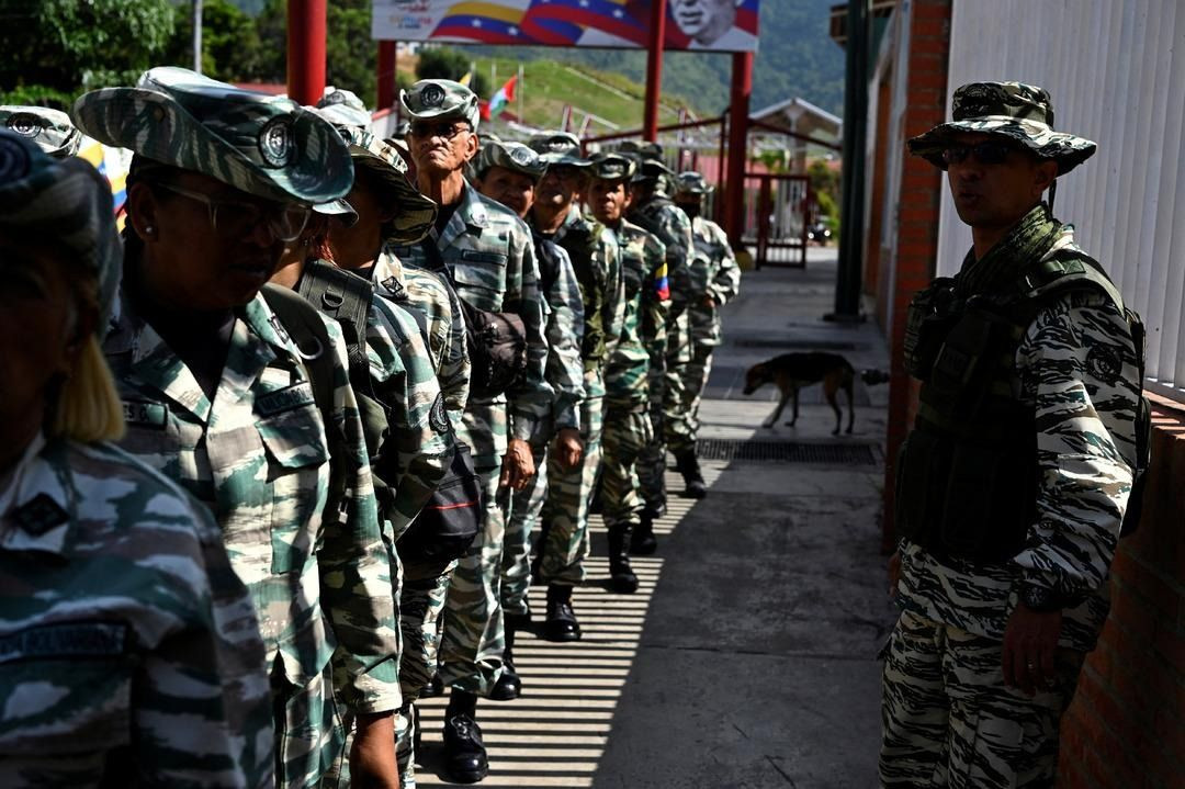 Savaş an meselesi! Maduro orduya talimat verdi! ABD uçak gemisi filolarını göndermişti - Sayfa 2