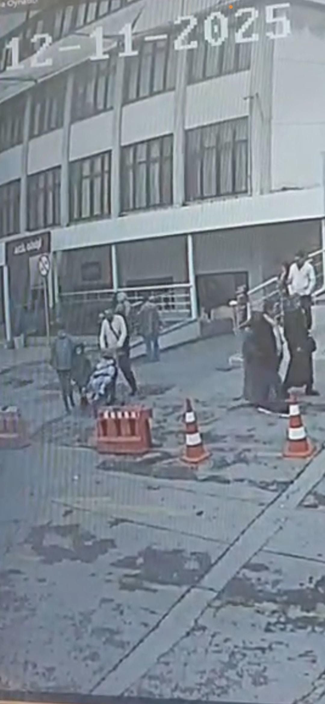 Böcek ailesi skandalında yeni detay! Yürek yakan görüntüler ortaya çıktı - Sayfa 3