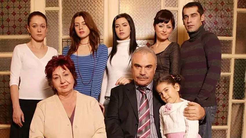 Yaprak Dökümü’nün minik Ayşe’si büyüdü! Son halini görenler tanıyamadı - Sayfa 2