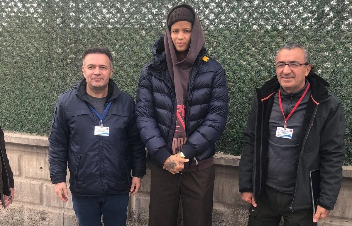 Milli Voleybolcu Melissa Vargas'ın ehliyet sınavında eğlenceli anlar: Sınavı başarıyla tamamladı - Sayfa 1