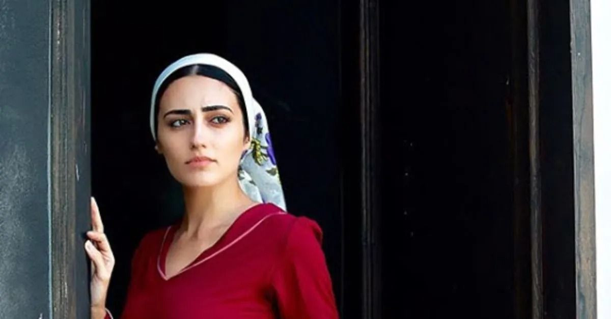 'Bir Zamanlar Çukurova'nın 'Gülten'i evlendi! Transparan gelinliğiyle büyüledi... - Sayfa 3