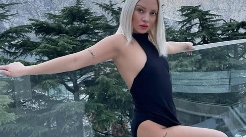 Ece Seçkin villasını yılbaşı ağacına çevirdi! Ultra lüks eviyle gündem oldu... - Sayfa 1