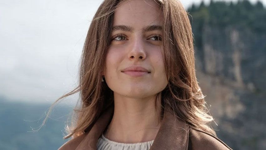 Makyajsız pozu olay oldu: Taşacak Bu Deniz'in yıldızı sosyal medyayı salladı - Sayfa 2