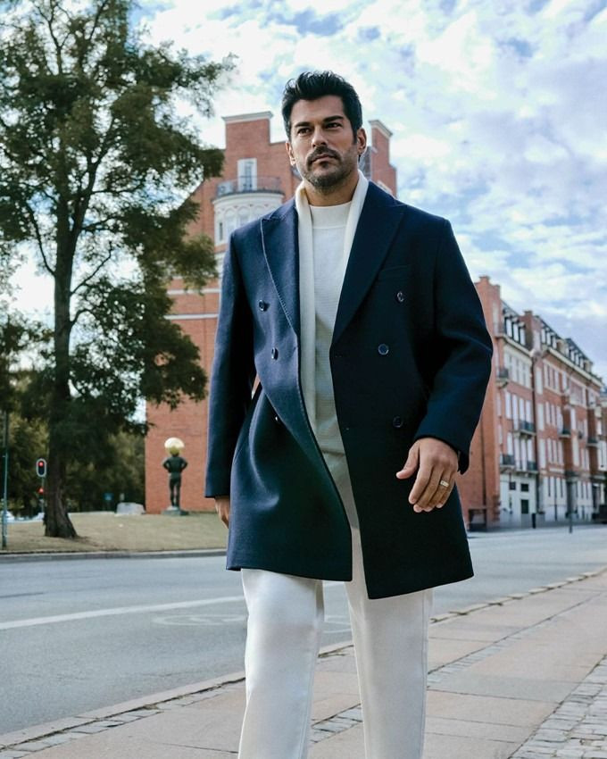 Burak Özçivit tek imzayla servet kazanacak! Ağızları açık bırakan rakam - Sayfa 4