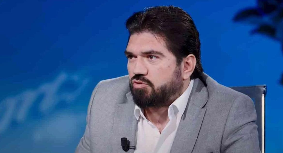 Rasim Ozan Kütahyalı medyada yeni operasyon için şifreyi verdi! ‘Dergisi ve radyosu olan bir isim…’ - Sayfa 3