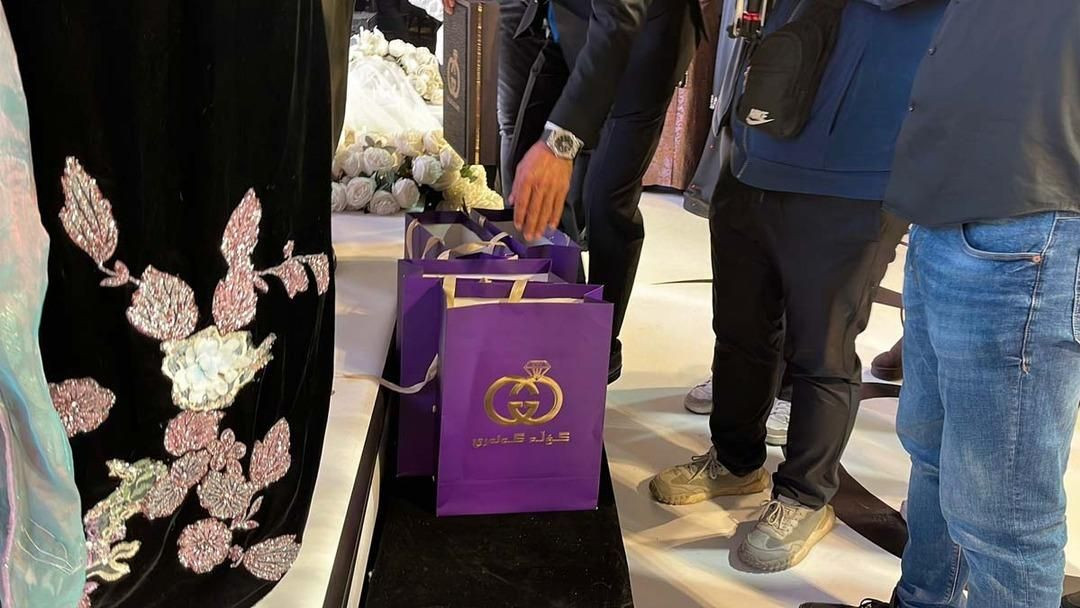 Böyle düğün ne görüldü ne duyuldu! AKP'li eski vekilin ailesi Barzani'yle akraba oldu... - Sayfa 14